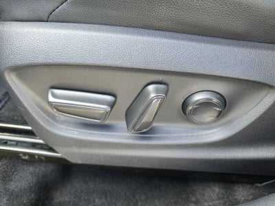 2025 Toyota bZ4X XLE