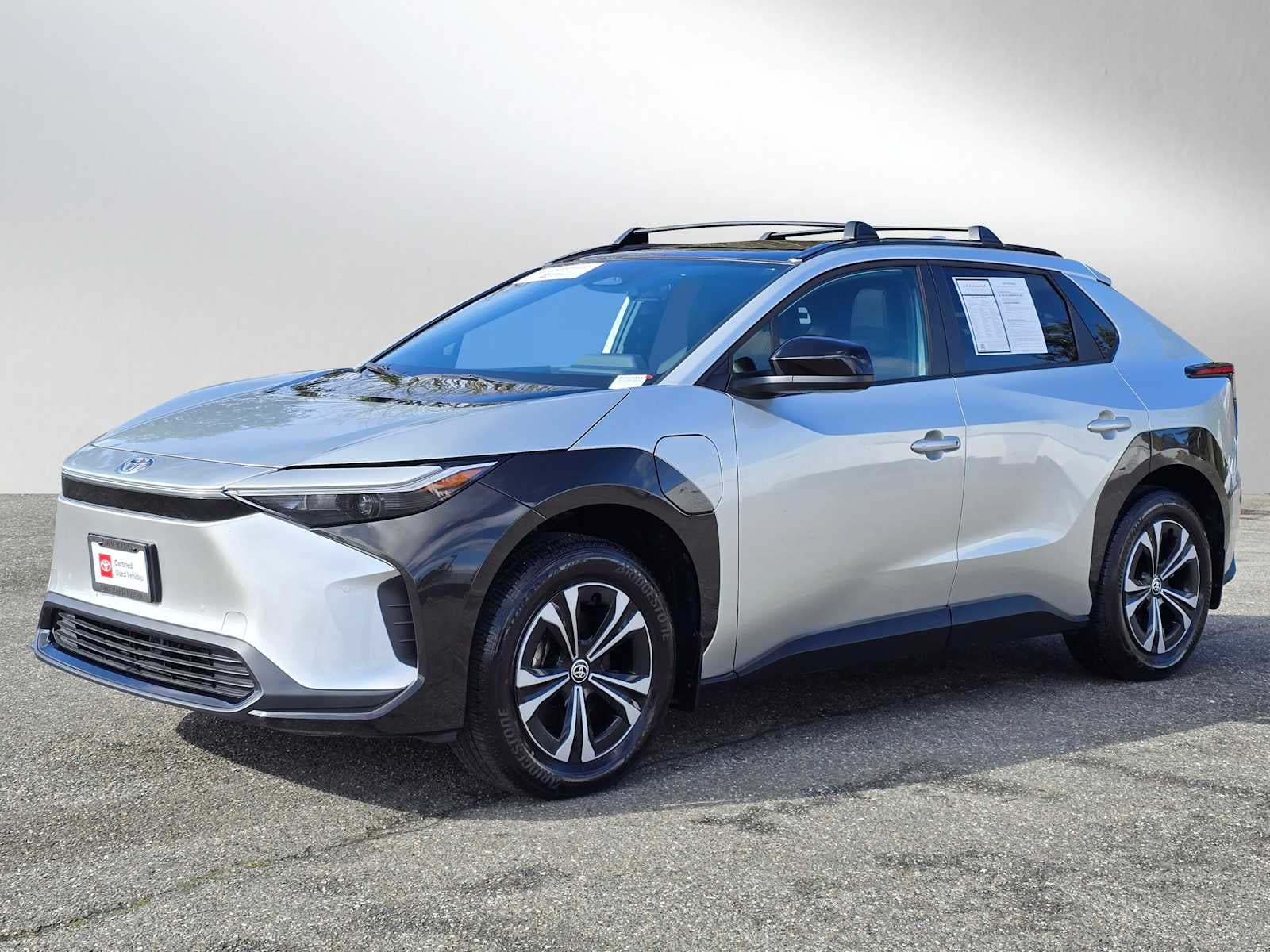 2025 Toyota bZ4X XLE