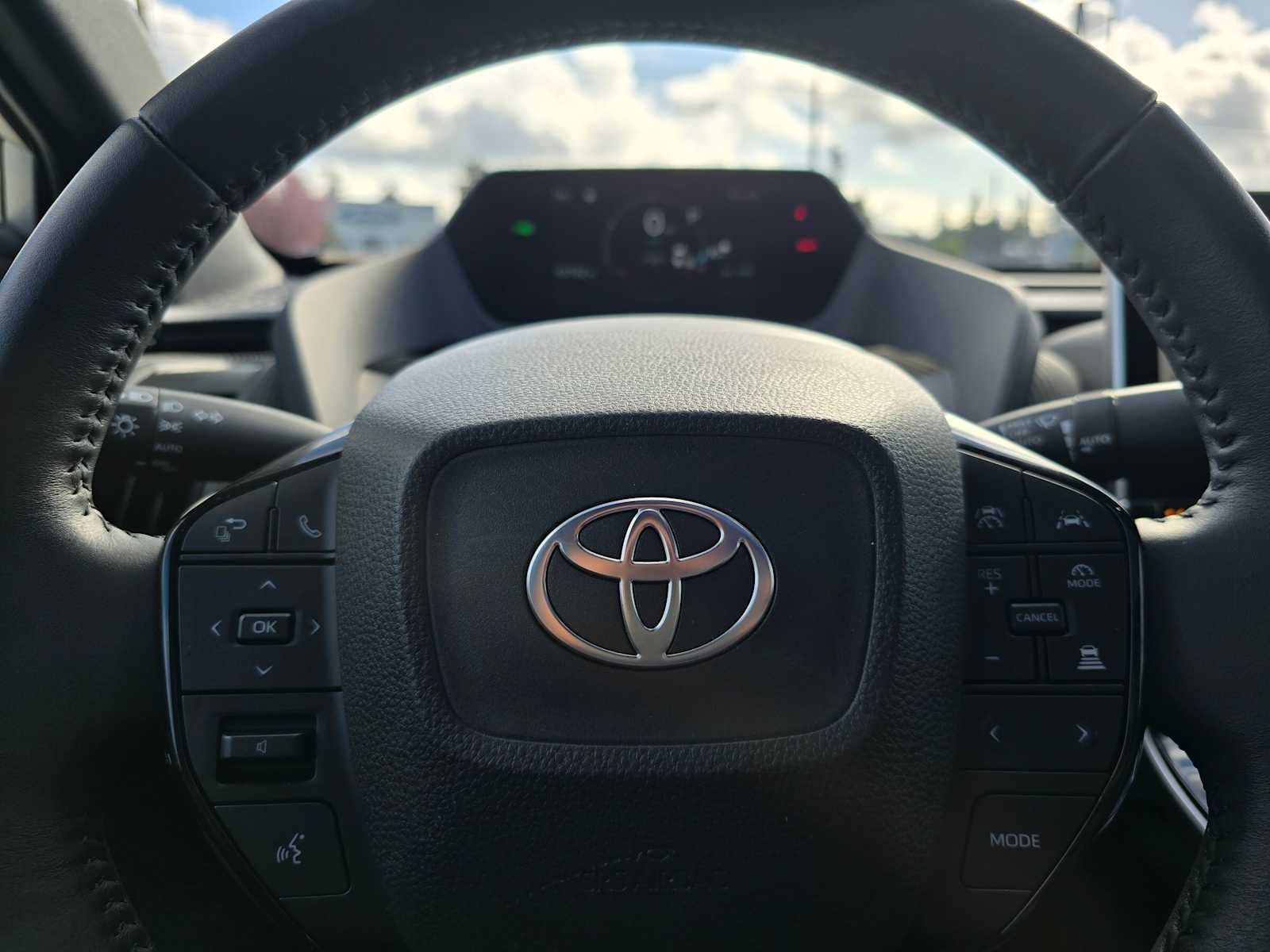 2025 Toyota bZ4X XLE