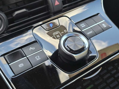 2025 Toyota bZ4X XLE