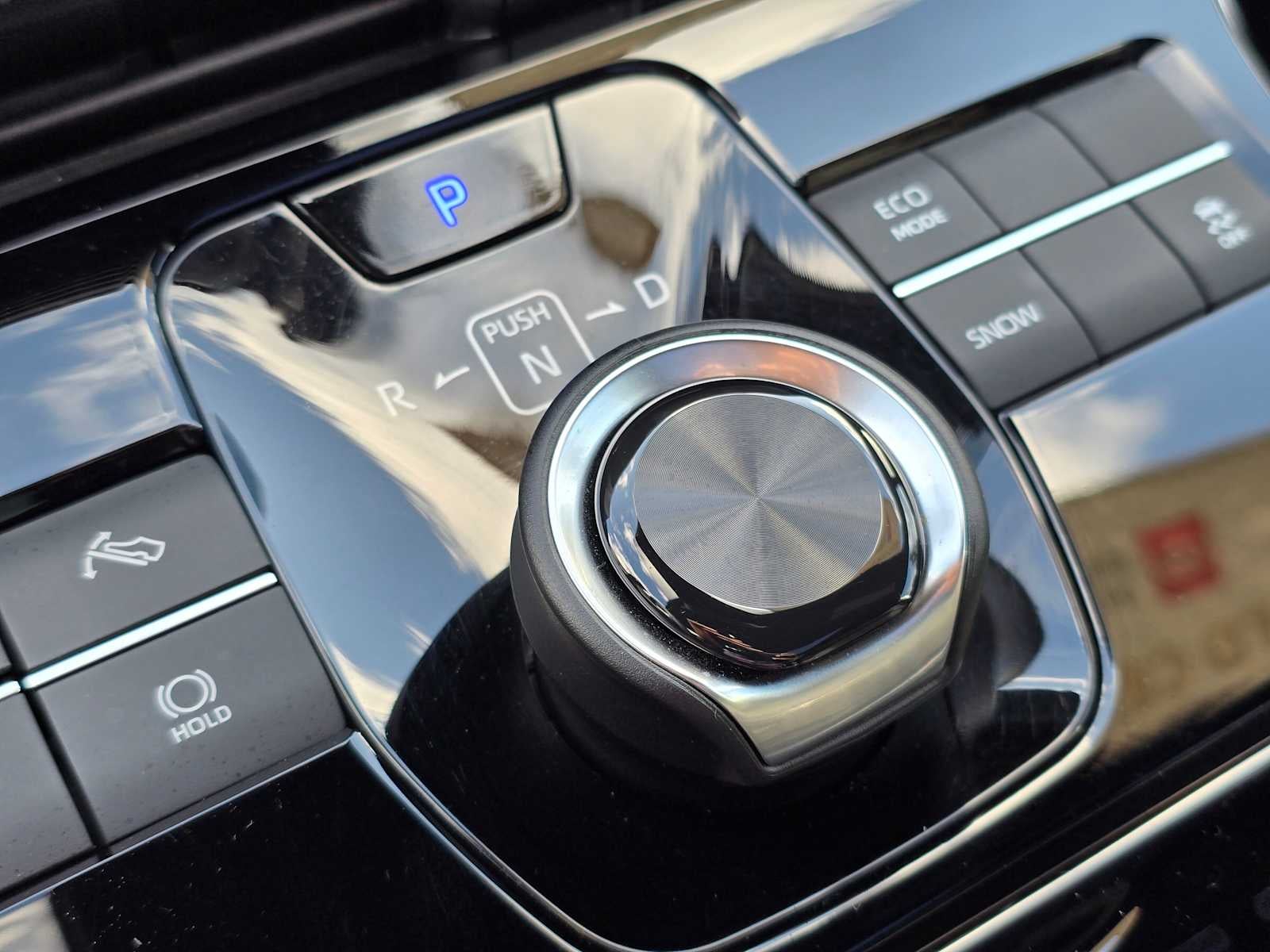 2025 Toyota bZ4X XLE