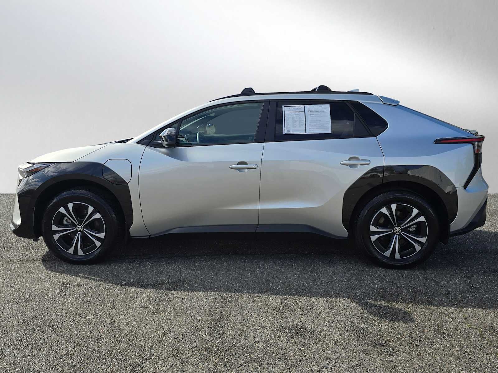 2025 Toyota bZ4X XLE