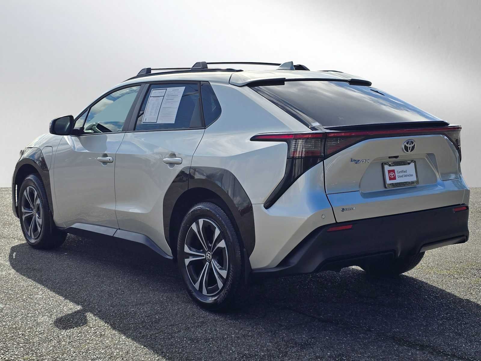 2025 Toyota bZ4X XLE