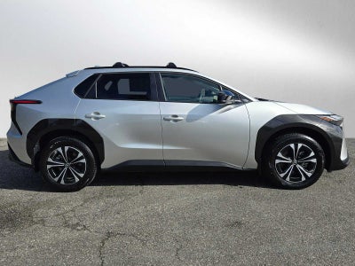 2025 Toyota bZ4X XLE