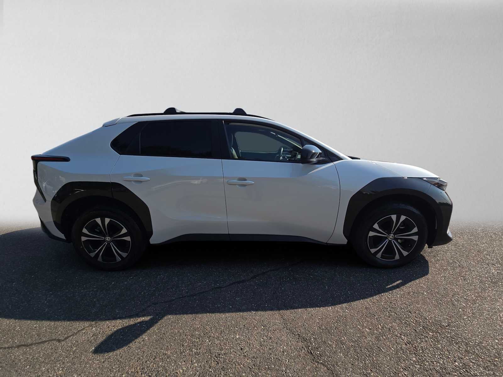 2025 Toyota bZ4X XLE