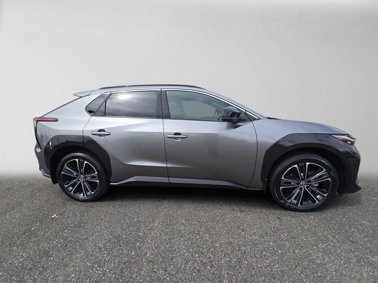 2023 Toyota bZ4X Limited