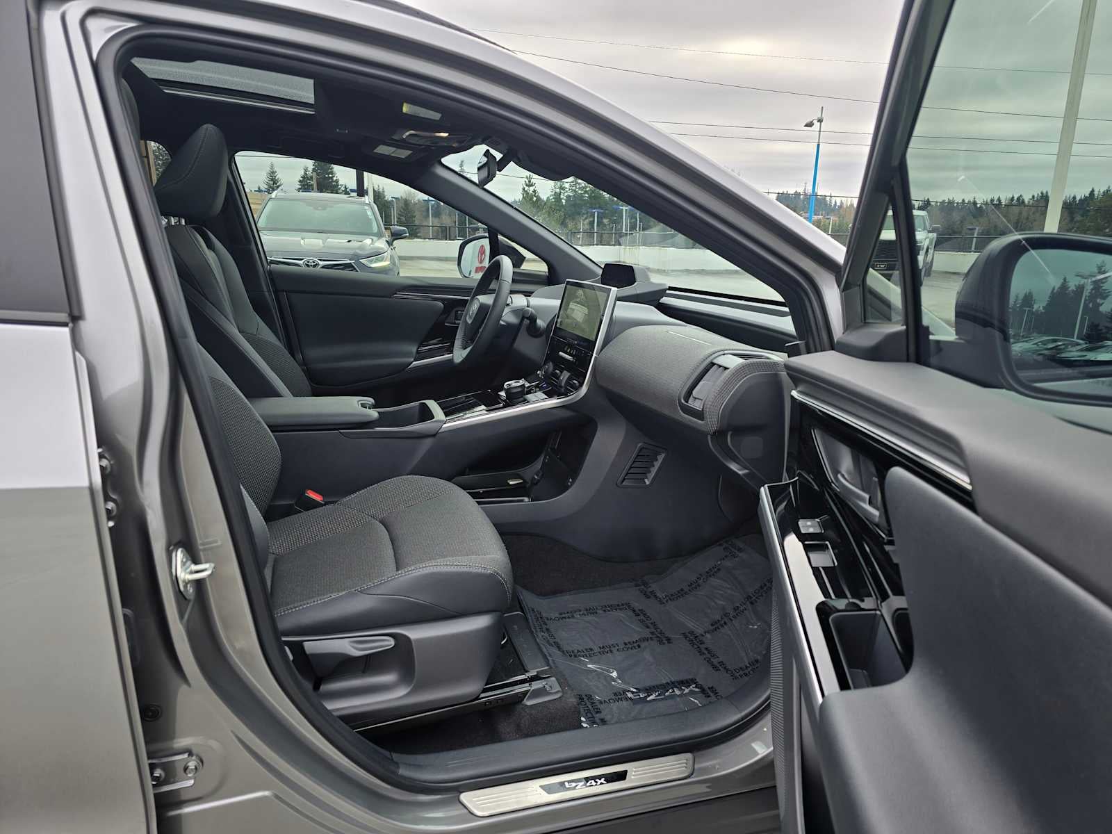 2025 Toyota bZ4X XLE