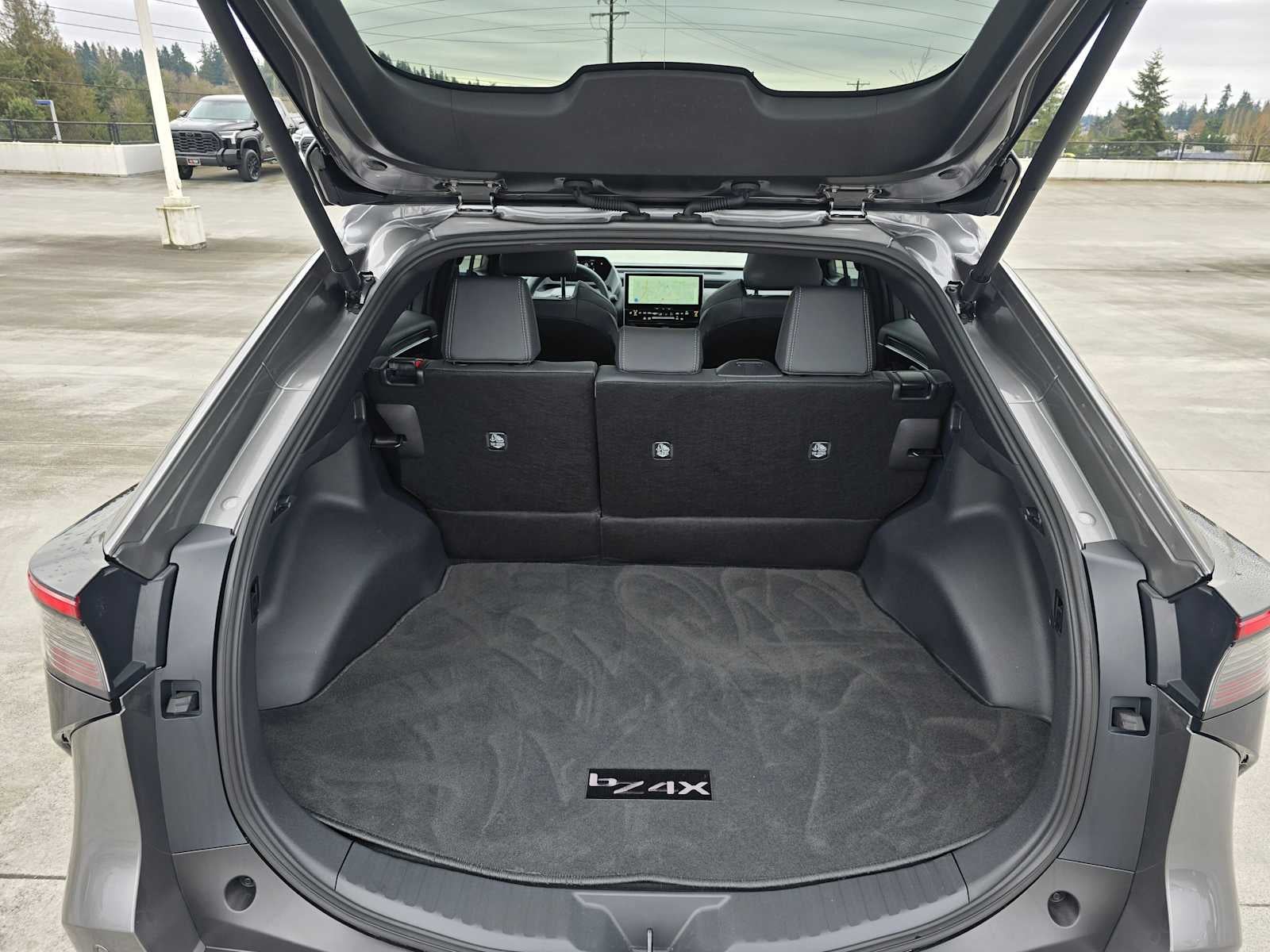 2025 Toyota bZ4X XLE