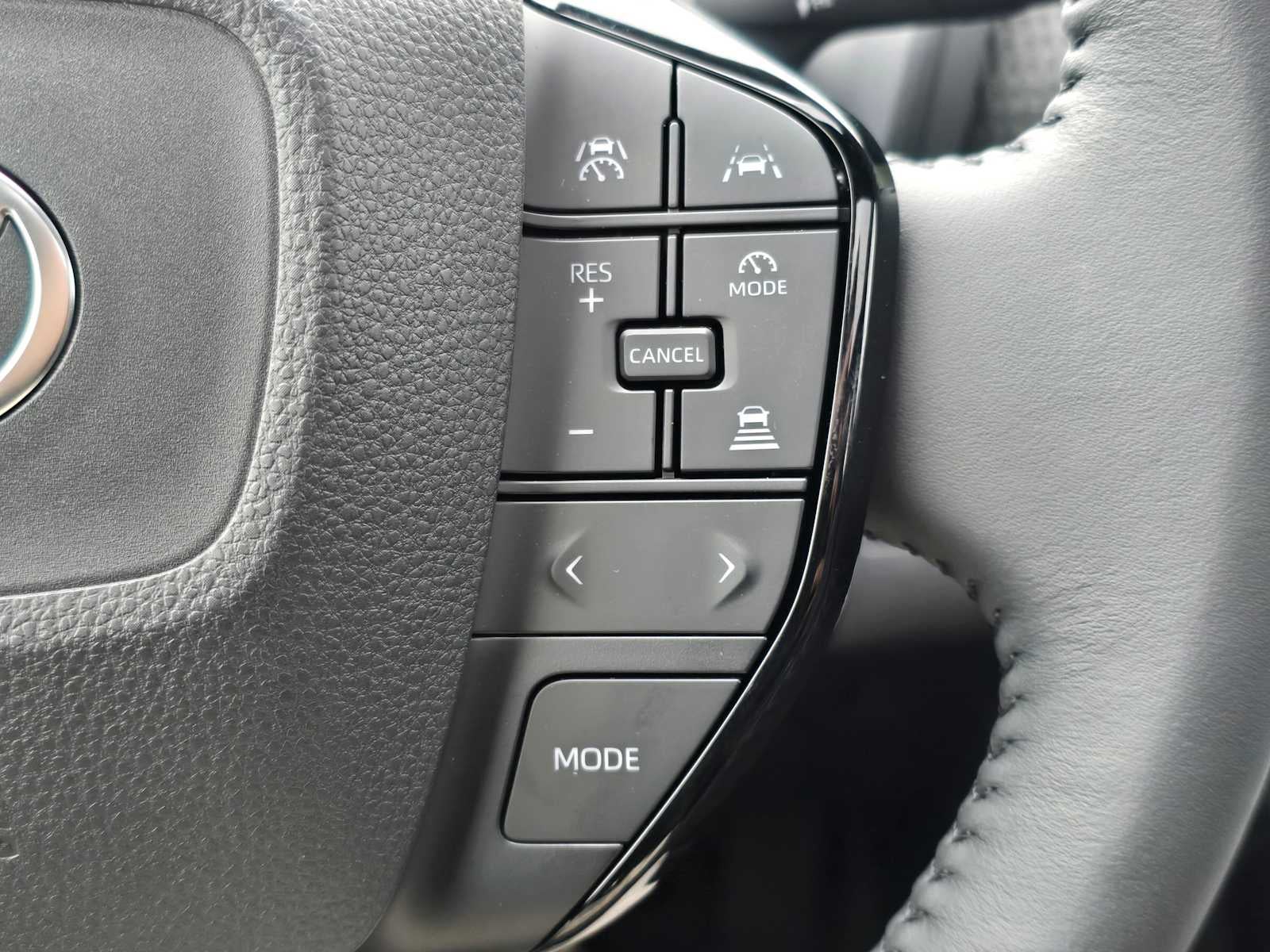 2025 Toyota bZ4X XLE