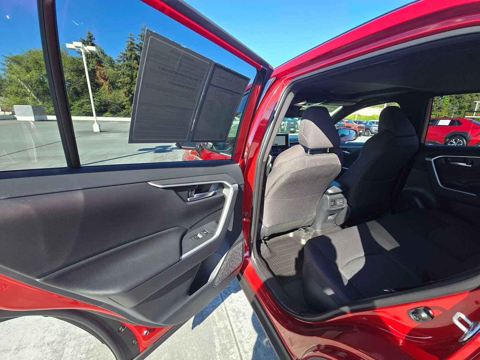 2025 Toyota RAV4 Plug-In Hybrid SE