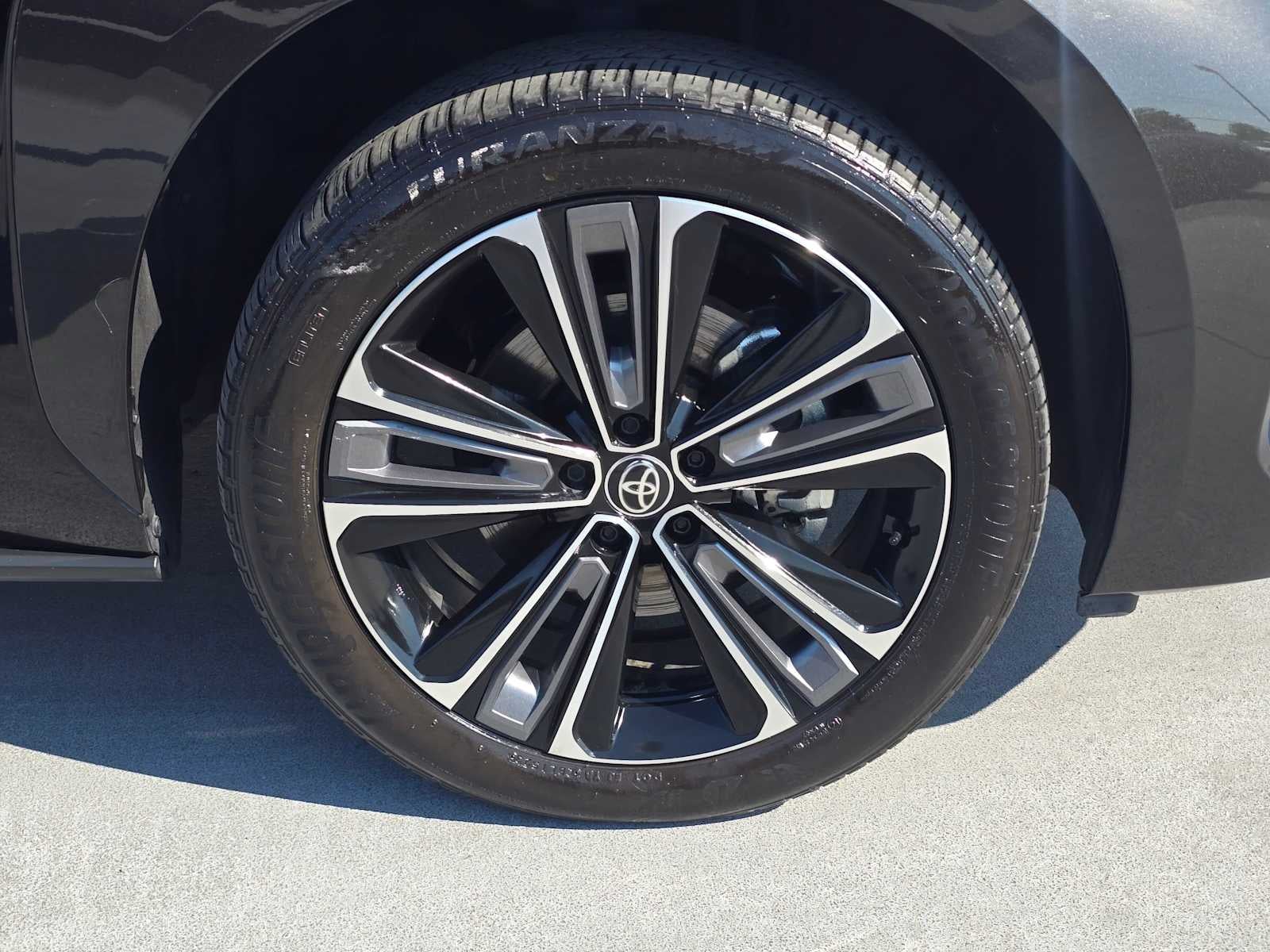 2023 Toyota bZ4X Limited