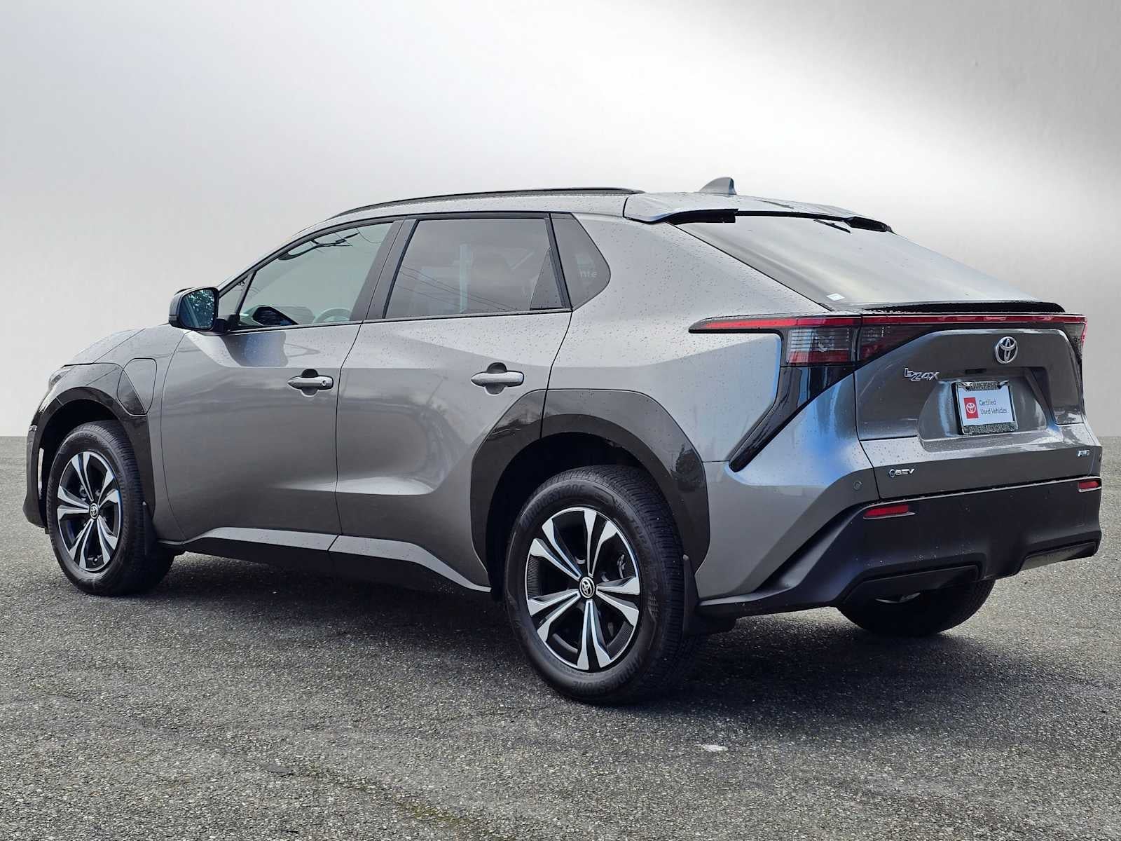 2024 Toyota bZ4X XLE