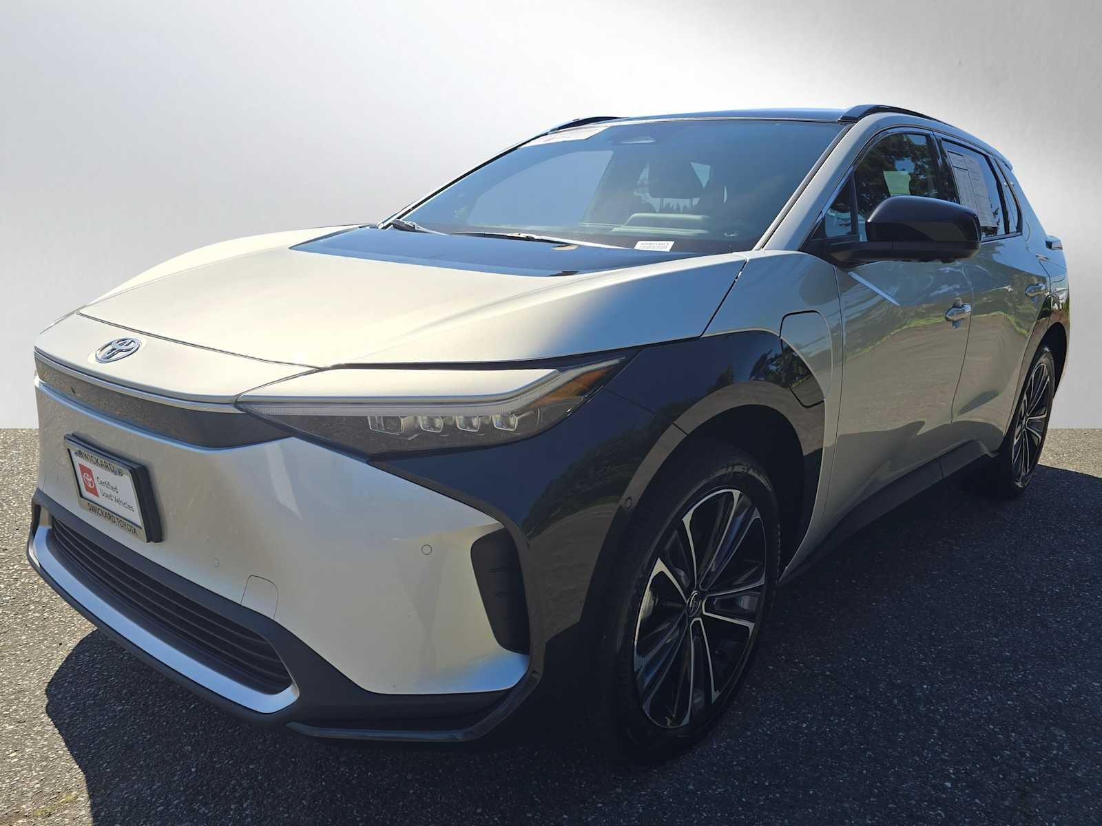 2024 Toyota bZ4X Limited