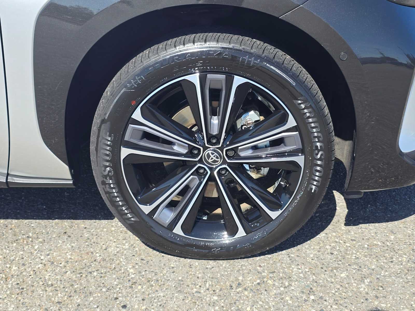 2024 Toyota bZ4X Limited