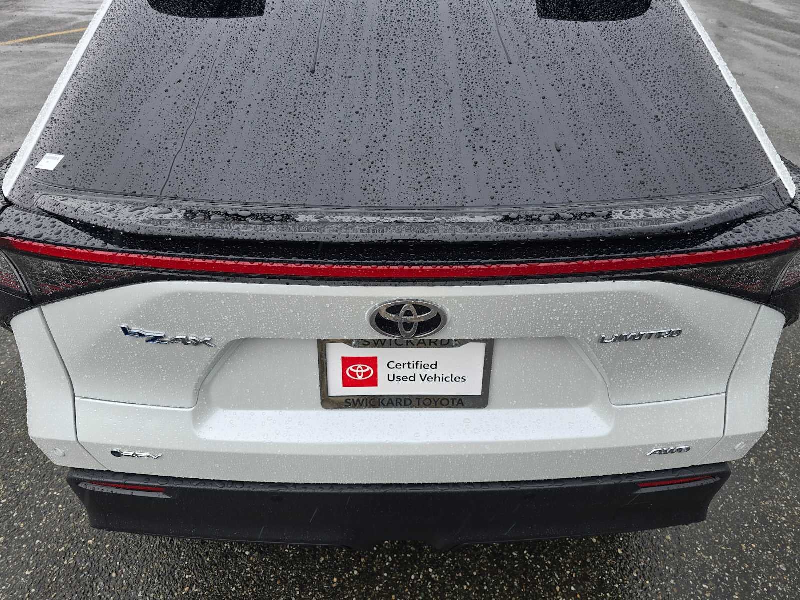 2024 Toyota bZ4X Limited