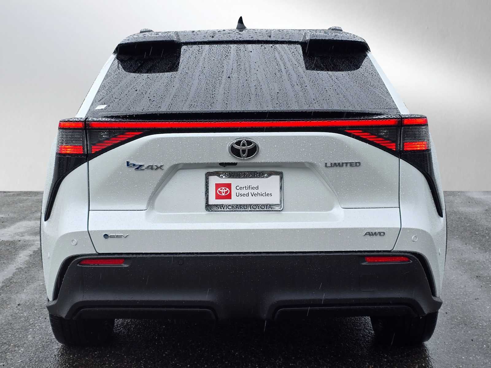 2024 Toyota bZ4X Limited