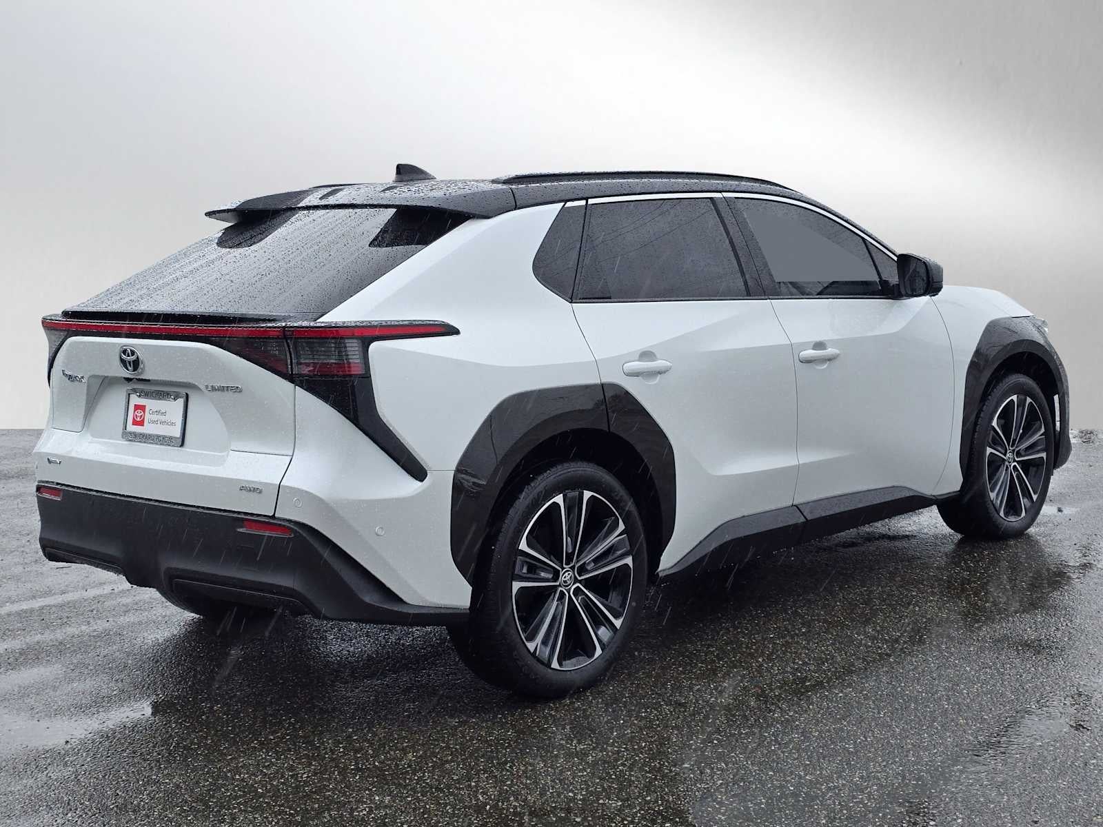 2024 Toyota bZ4X Limited