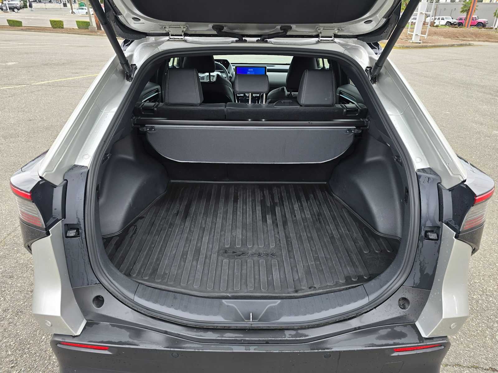 2023 Toyota bZ4X Limited