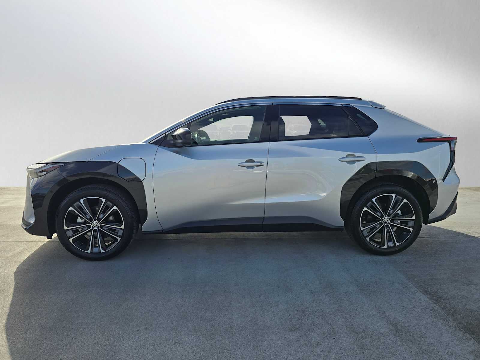 2025 Toyota bZ4X Limited