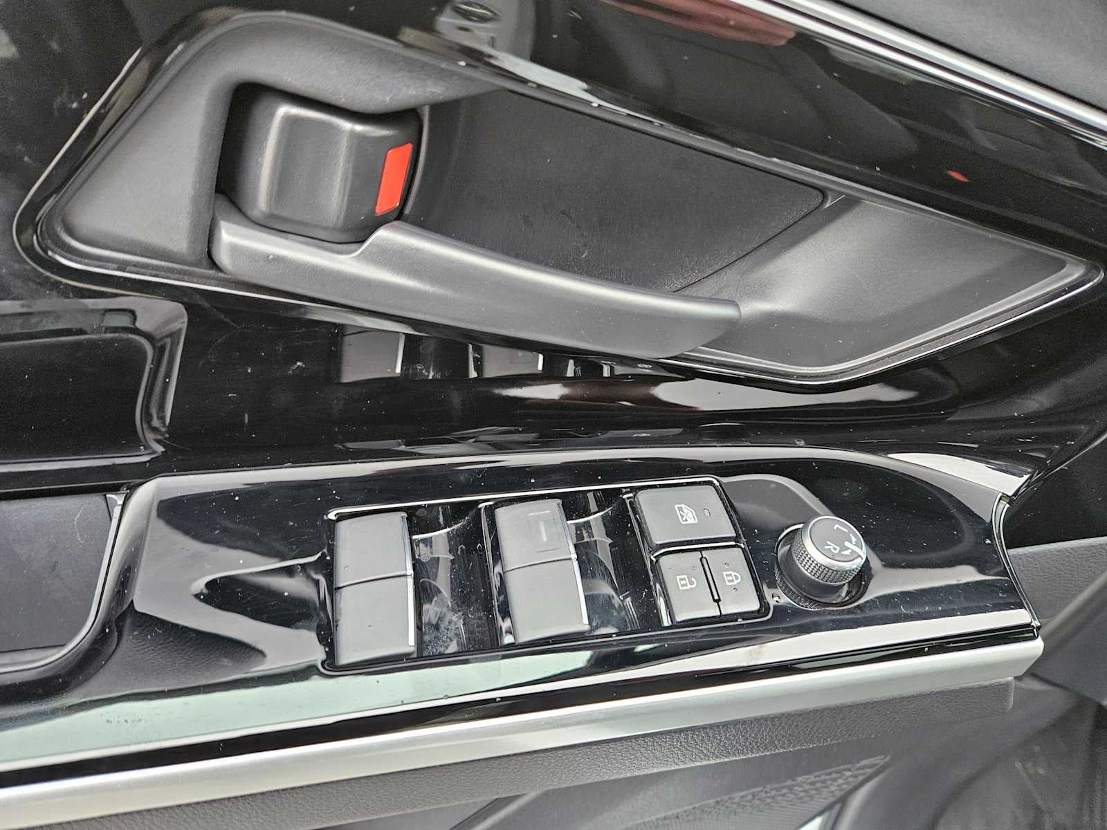 2024 Toyota bZ4X Limited