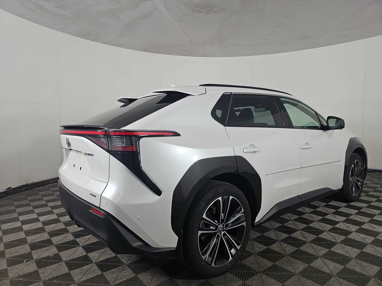 2024 Toyota bZ4X Limited