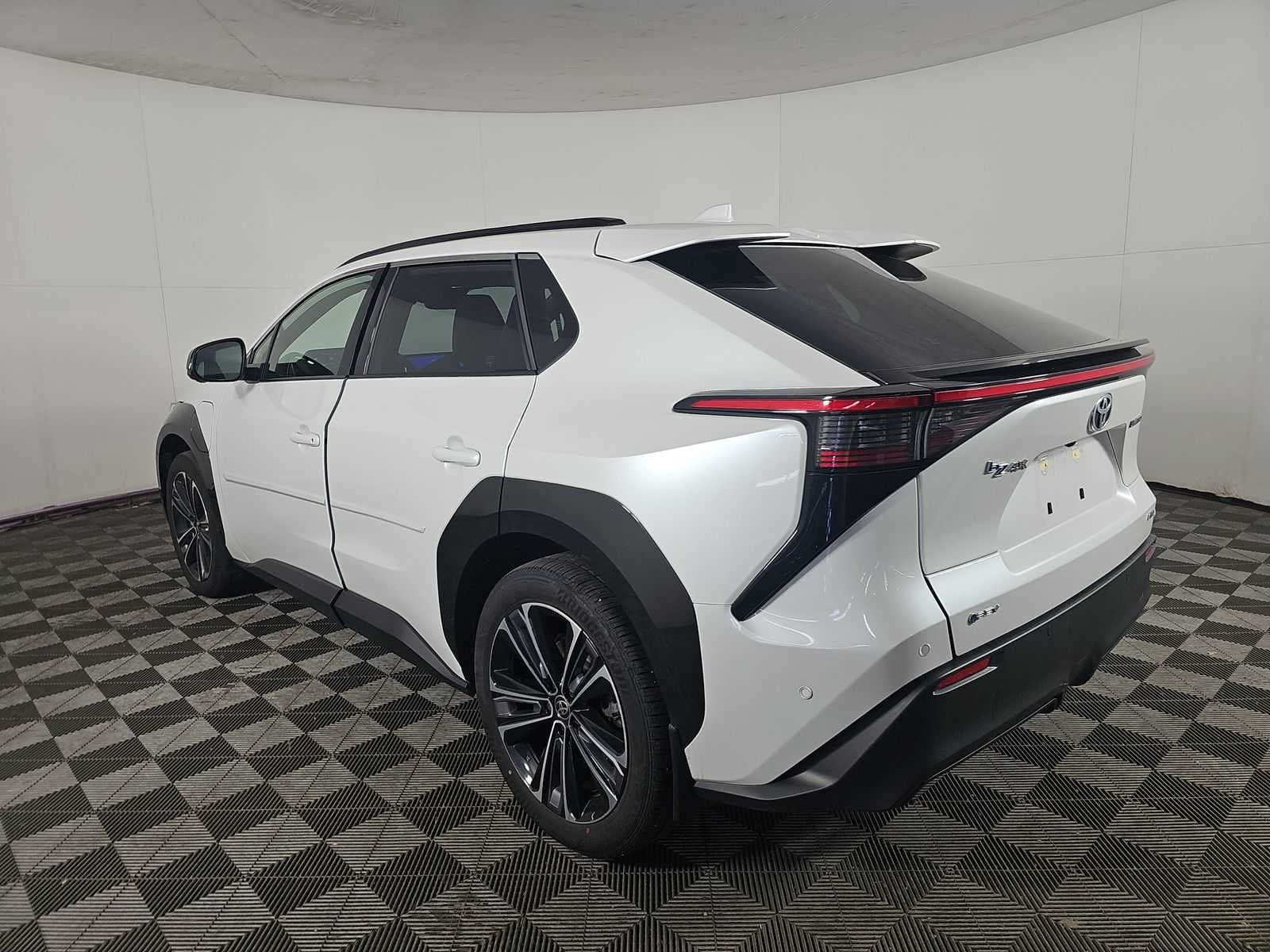 2024 Toyota bZ4X Limited