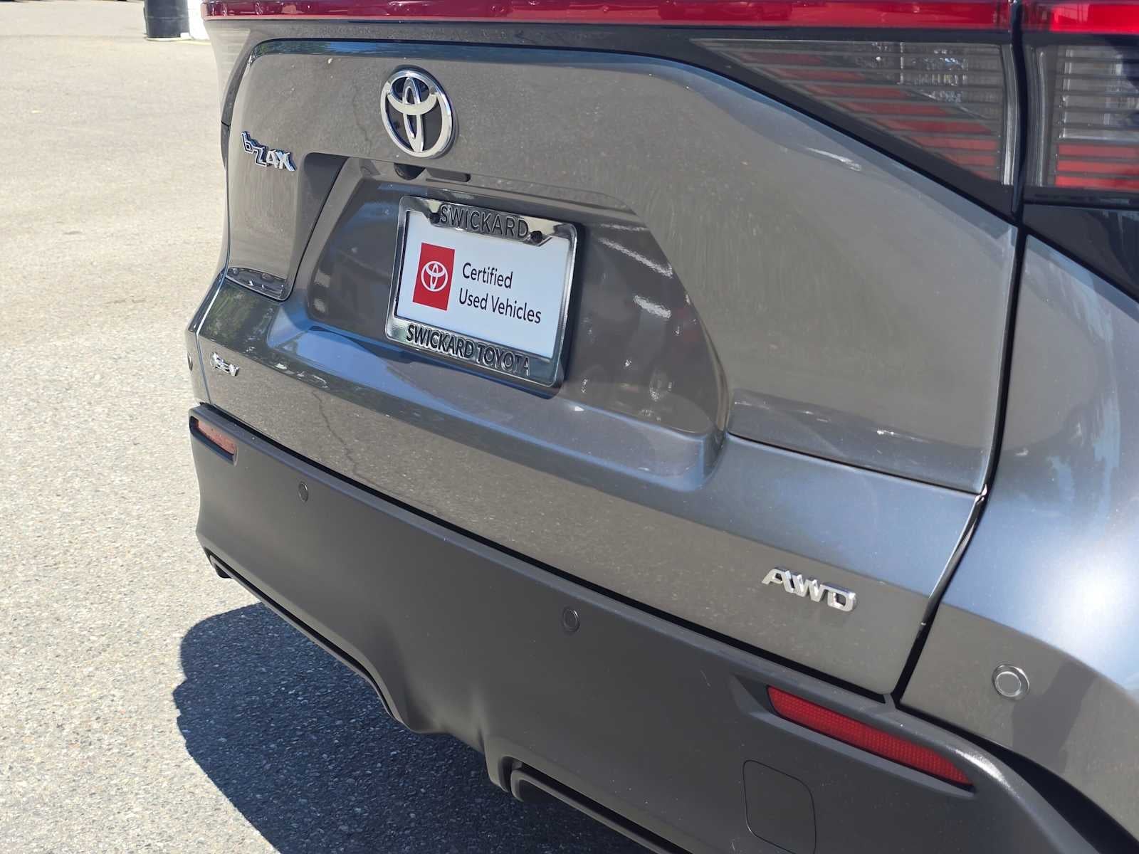 2025 Toyota bZ4X XLE