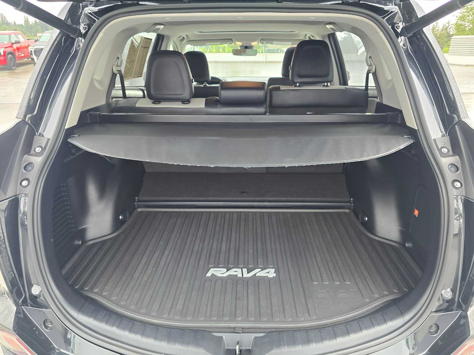 2017 Toyota RAV4 Hybrid Limited