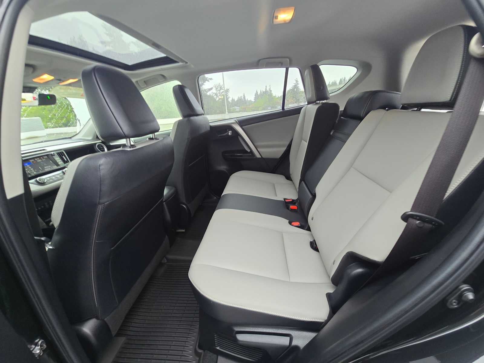 2017 Toyota RAV4 Hybrid Limited