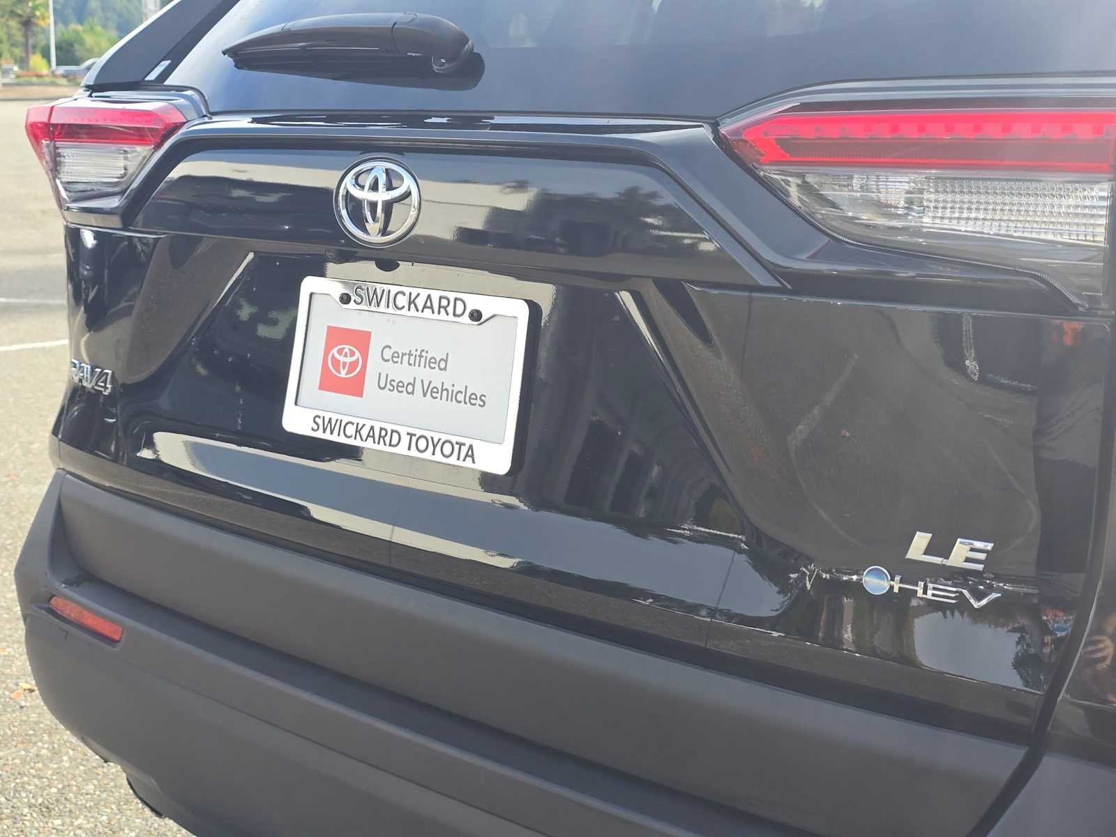 2025 Toyota RAV4 Hybrid LE