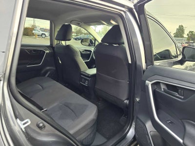 2022 Toyota RAV4 Hybrid LE