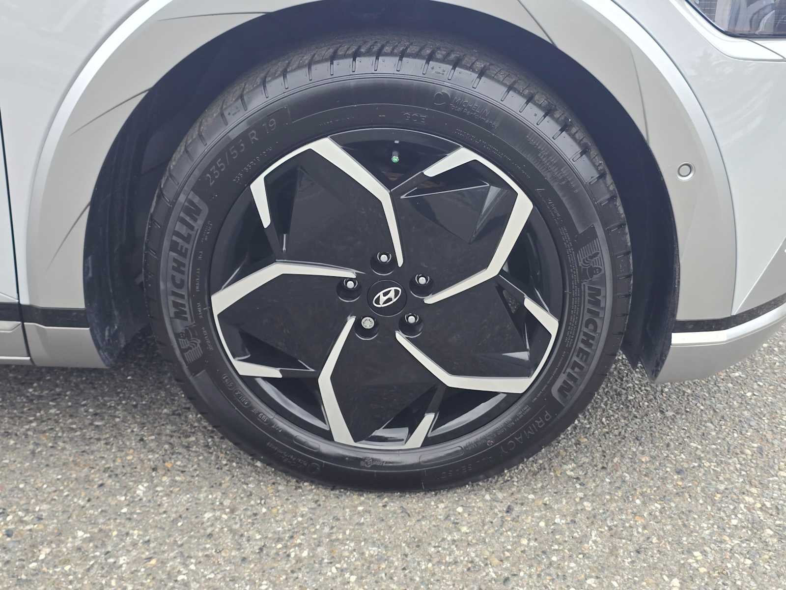 2024 Hyundai IONIQ 5 Limited