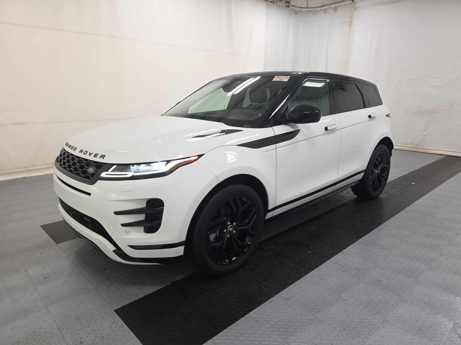 2023 Land Rover Range Rover Evoque R-Dynamic SE