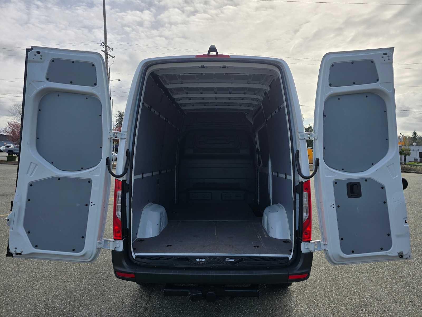 2024 Mercedes-Benz Sprinter Crew Van Base