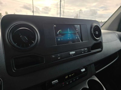 2024 Mercedes-Benz Sprinter Crew Van Base