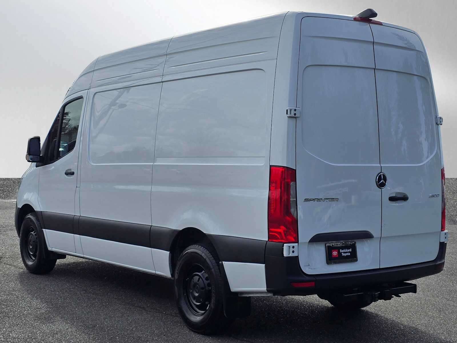 2024 Mercedes-Benz Sprinter Crew Van Base
