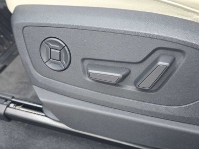 2024 Audi Q8 e-tron Premium Plus