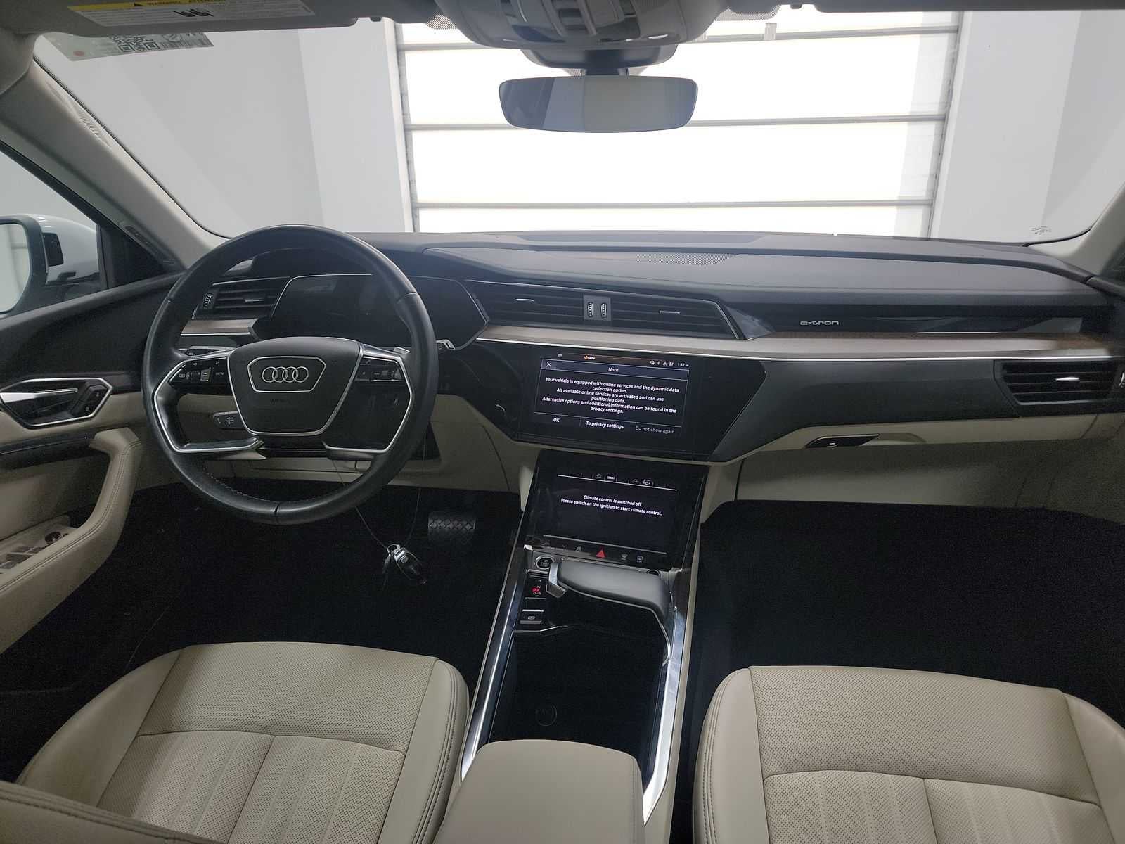 2024 Audi Q8 e-tron Premium Plus