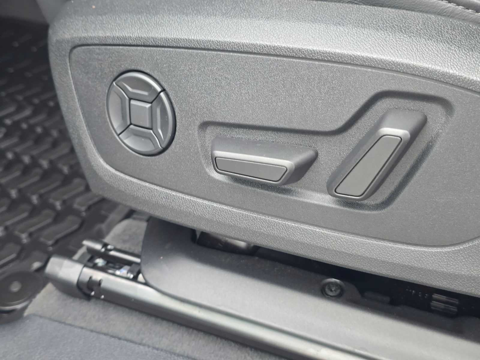 2023 Audi Q3 S line Premium Plus