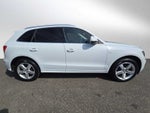2012 Audi Q5 3.2L Prestige
