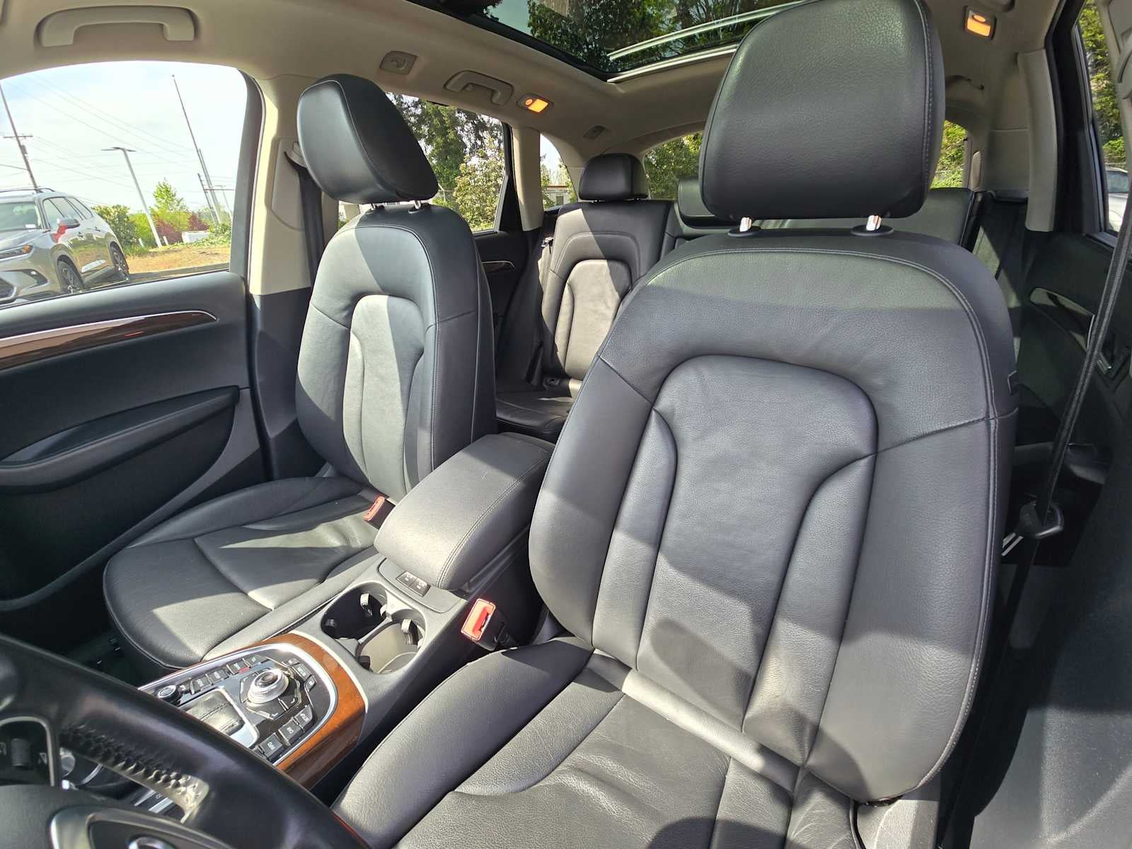 2012 Audi Q5 3.2L Prestige