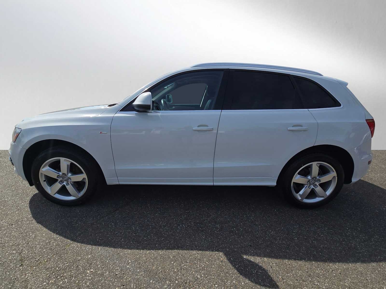 2012 Audi Q5 3.2L Prestige