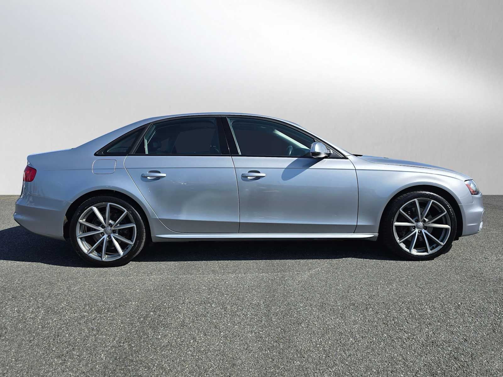 2016 Audi A4 Premium