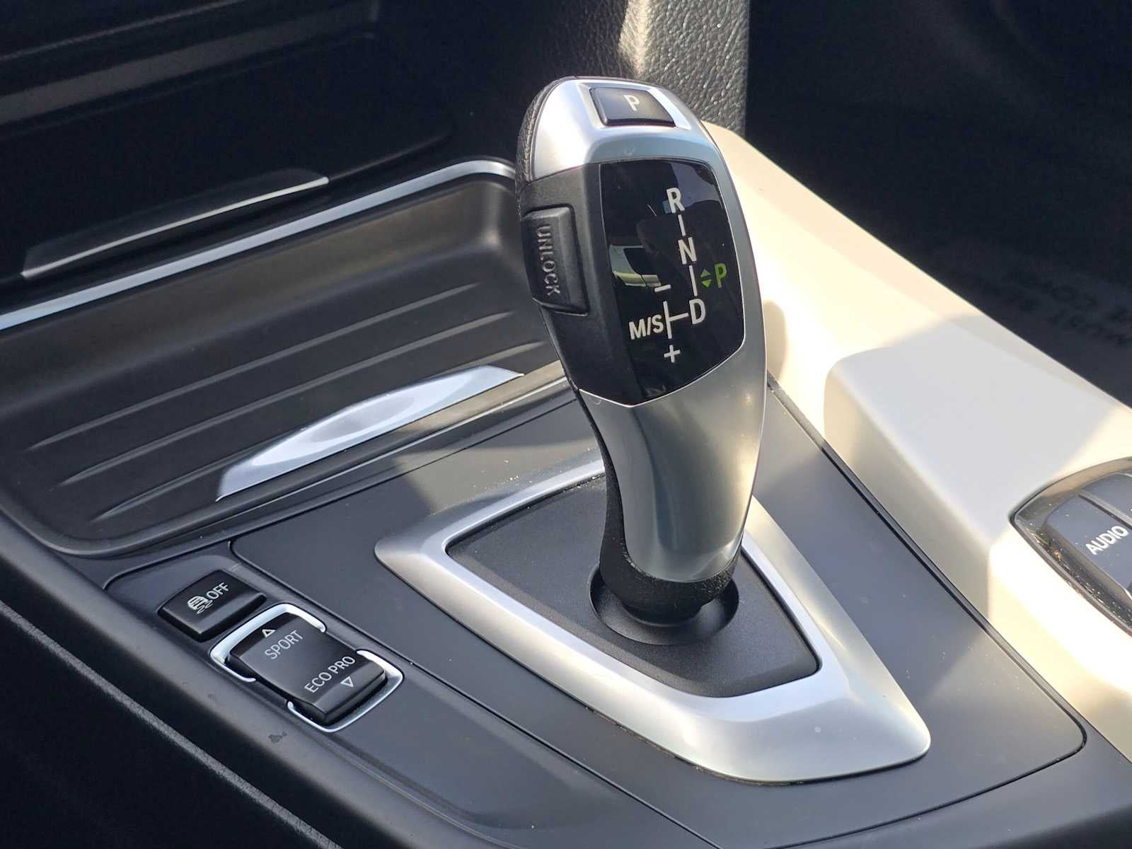 2014 BMW 320i 320i