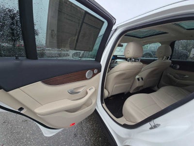 2020 Mercedes-Benz GLC 300 GLC 300