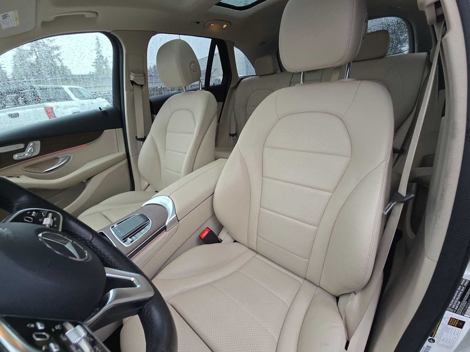 2020 Mercedes-Benz GLC 300 GLC 300
