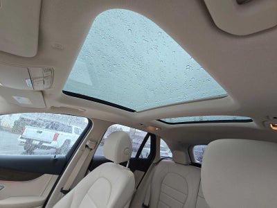 2020 Mercedes-Benz GLC 300 GLC 300