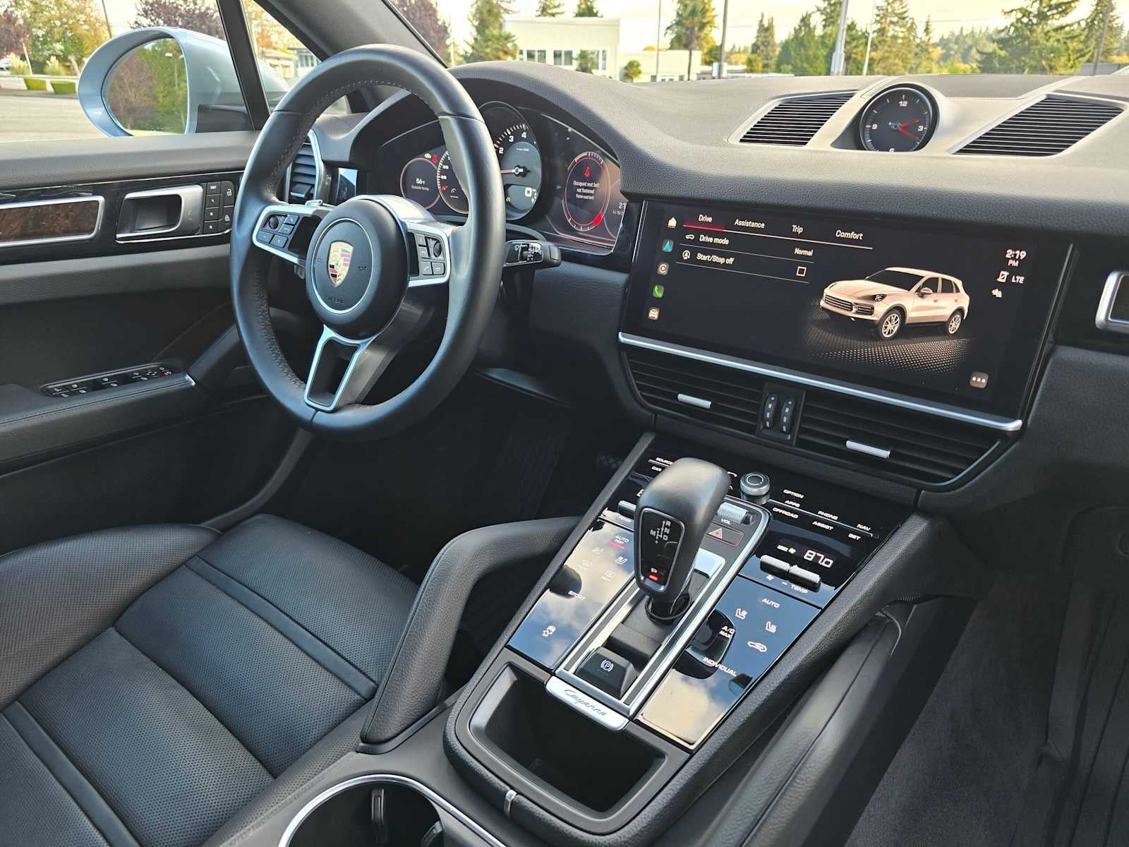 2023 Porsche Cayenne Platinum Edition