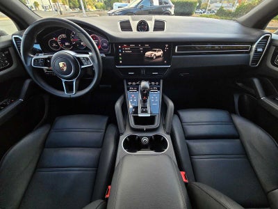 2023 Porsche Cayenne Platinum Edition