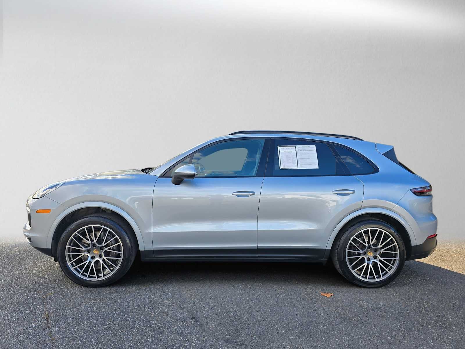 2023 Porsche Cayenne Platinum Edition